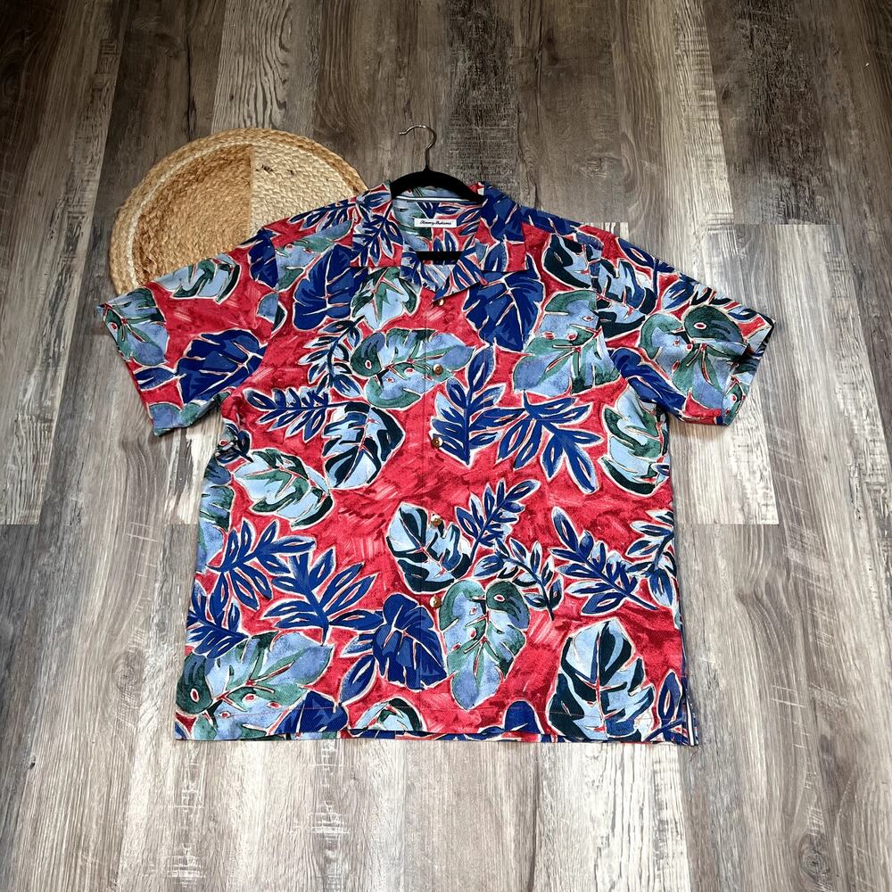 TOMMY BAHAMA Silk Coolmax Blend Crystal Cove IslandZone Camp Shirt
